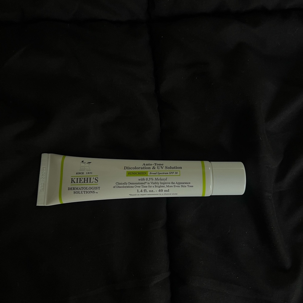 Kiehl’s auto-tone discoloration & UV solution